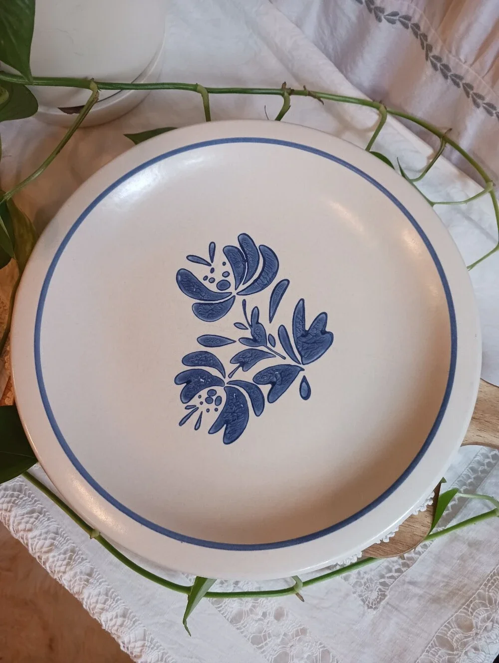Pfaltzgraff 3 Piece Place Setting Vintage Yorktowne Design Stoneware Cabincore